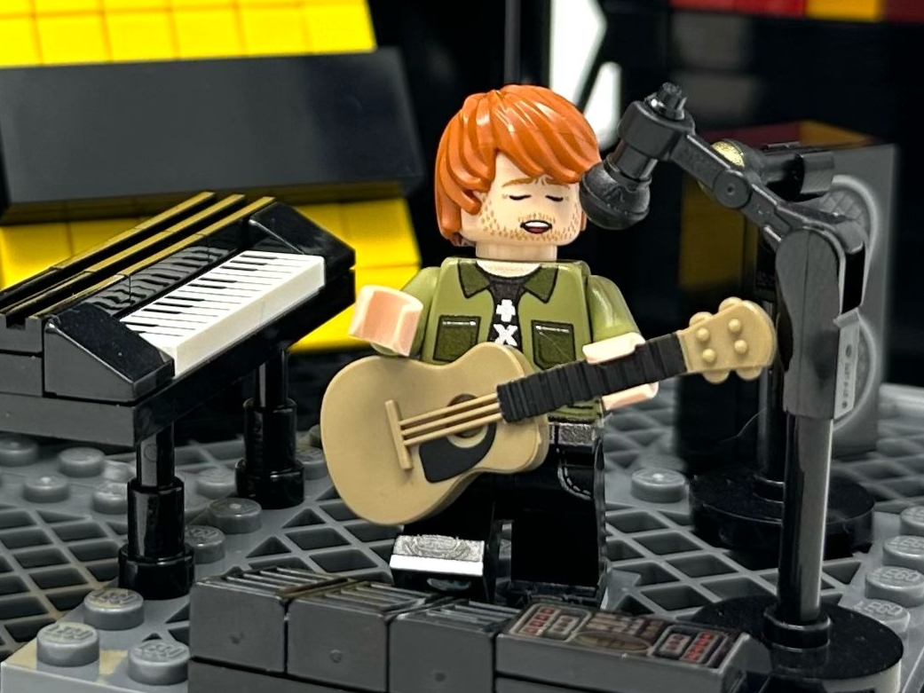 Custom Ed Sheeran LEGO Minifigure and Guitar by Minifigs.me